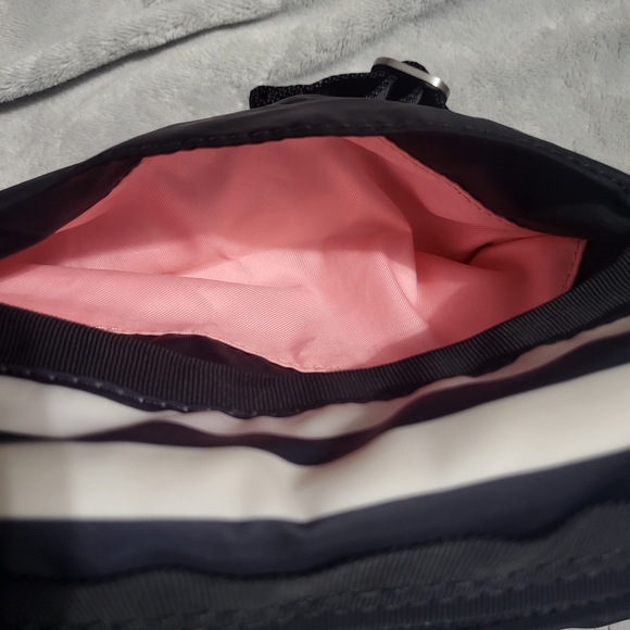 Lululemon Festival Bag in Apex - Picture 7 of 17